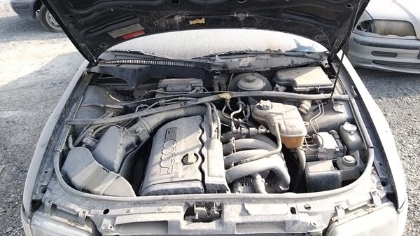 Photo 22 VIN: WAUZZZ8DZTA138541 - AUDI A4 