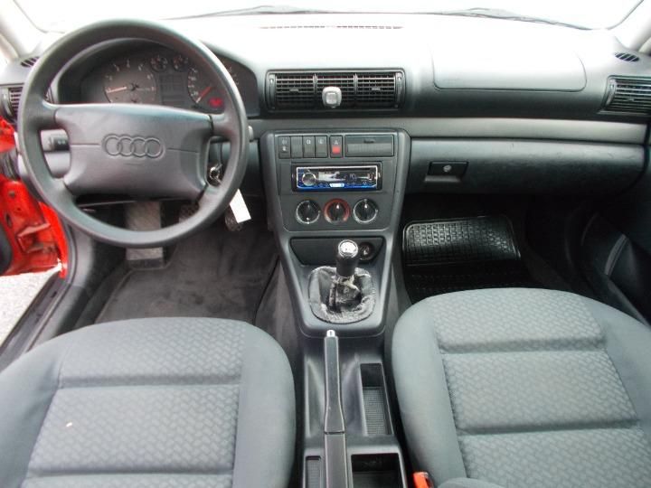 Photo 12 VIN: WAUZZZ8DZTA173657 - AUDI A4 SALOON 