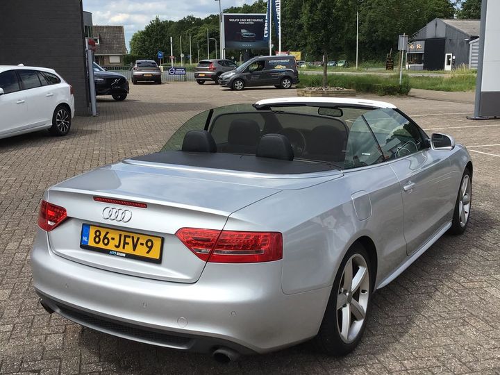 Photo 3 VIN: WAUZZZ8F7AN002078 - AUDI A5 CABRIOLET 