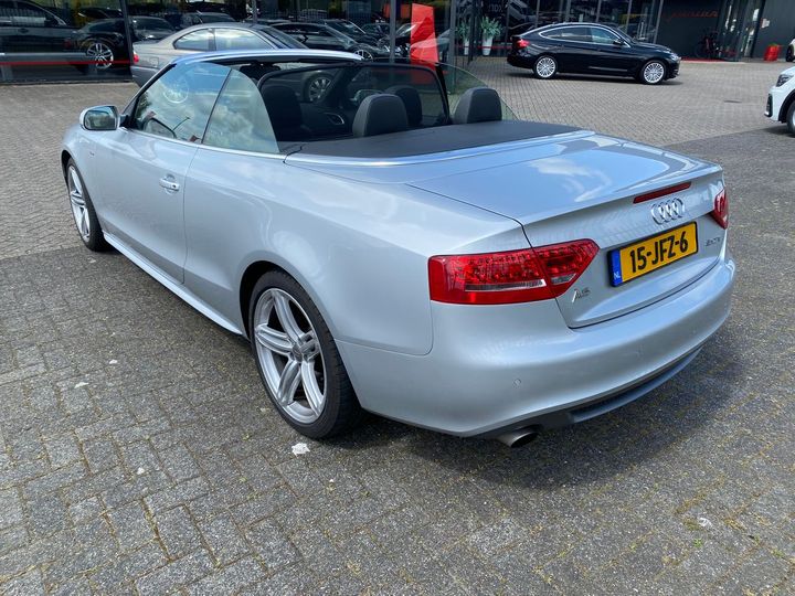 Photo 2 VIN: WAUZZZ8F9AN002051 - AUDI A5 CABRIOLET 