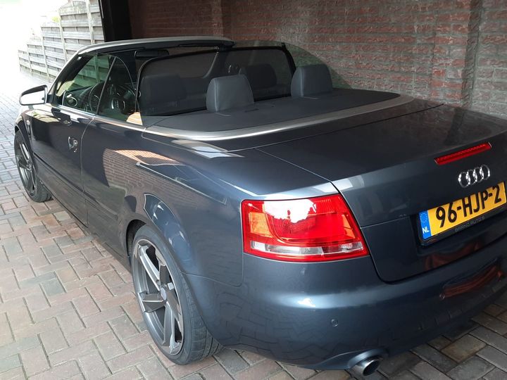 Photo 2 VIN: WAUZZZ8H68K003798 - AUDI A4 CABRIOLET 