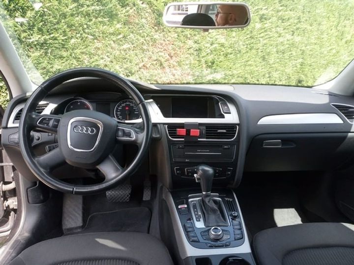 Photo 22 VIN: WAUZZZ8K0BA031170 - AUDI A4 AVANT 