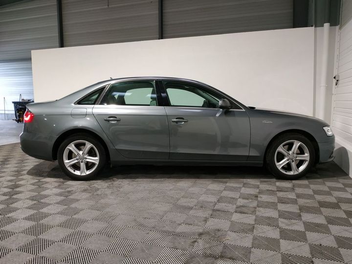 Photo 10 VIN: WAUZZZ8K2FN048907 - AUDI A4 