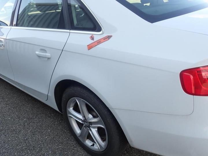 Photo 32 VIN: WAUZZZ8K4FN004214 - AUDI A4 4P 