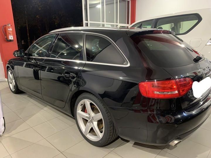 Photo 10 VIN: WAUZZZ8K7BA000904 - AUDI A4 AVANT ESTATE 