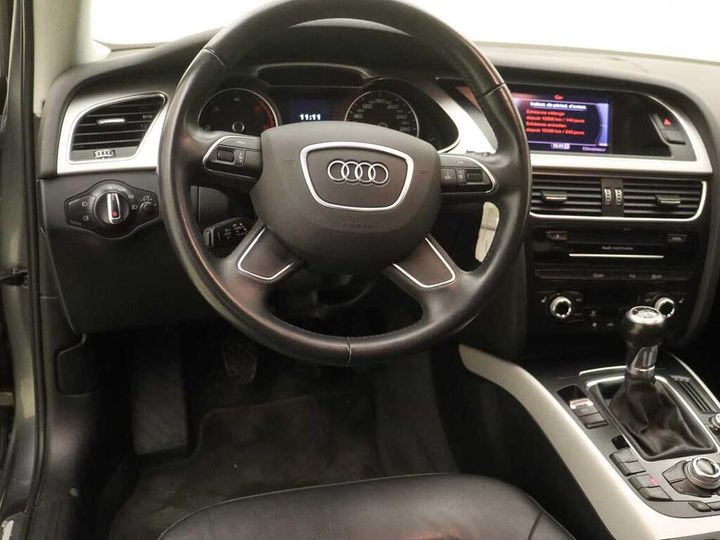 Photo 15 VIN: WAUZZZ8K8FA132561 - AUDI A4 