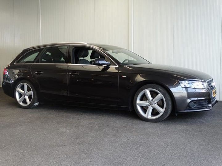 Photo 10 VIN: WAUZZZ8K9BA072980 - AUDI A4 AVANT 