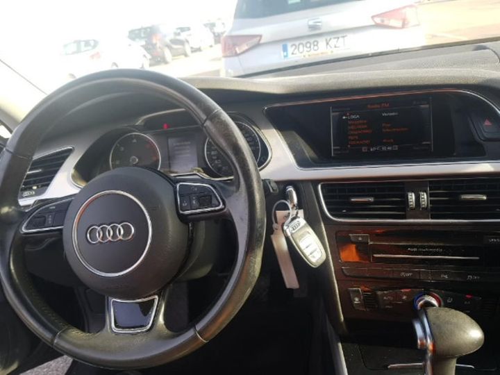 Photo 8 VIN: WAUZZZ8KXFA154187 - AUDI A4 