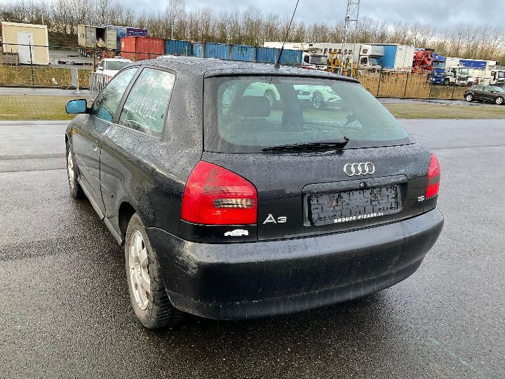 Photo 2 VIN: WAUZZZ8LZYA032823 - AUDI A3 HATCHBACK 