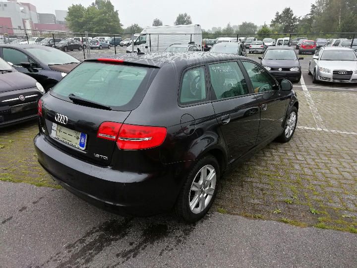 Photo 3 VIN: WAUZZZ8P4AA039900 - AUDI A3 SPORTBACK 