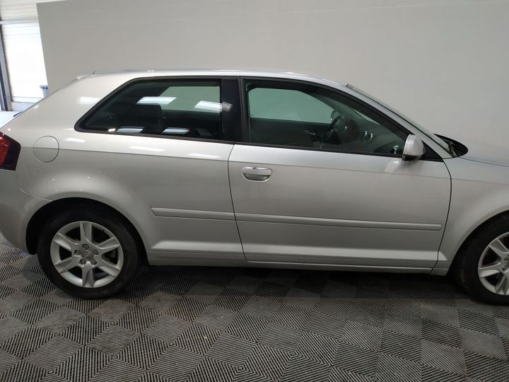 Photo 31 VIN: WAUZZZ8P4CA163278 - AUDI A3 