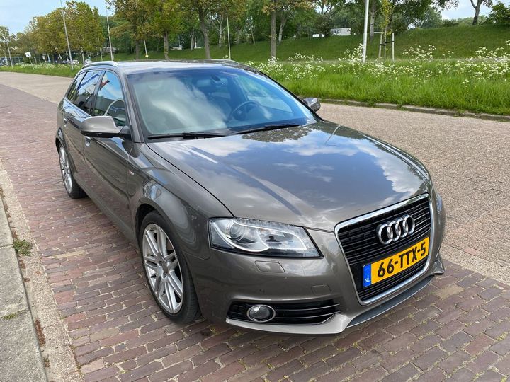 Photo 4 VIN: WAUZZZ8P5CA141581 - AUDI A3 SPORTBACK 