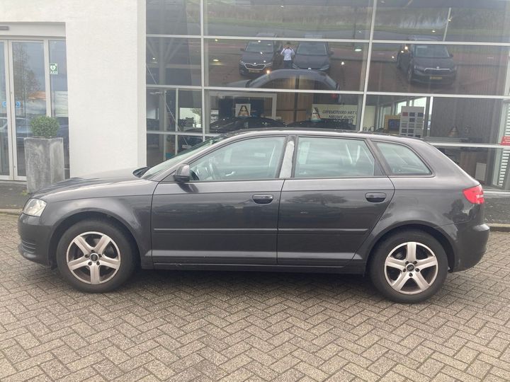 Photo 8 VIN: WAUZZZ8P69B017967 - AUDI A3 SPORTBACK 