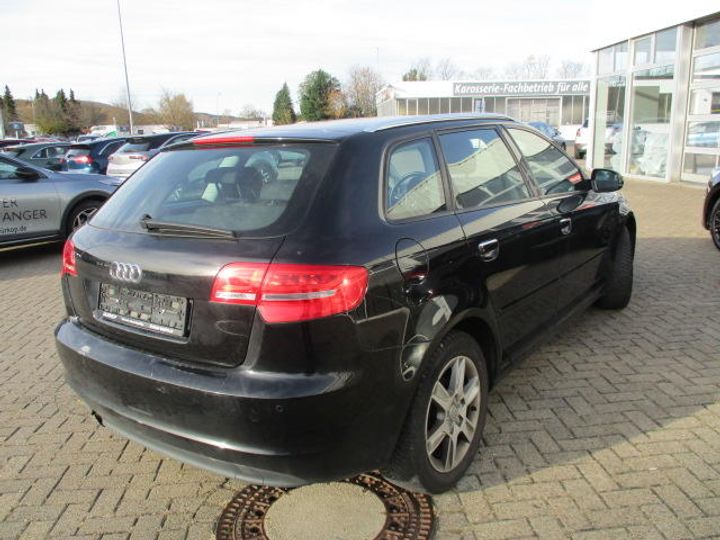 Photo 2 VIN: WAUZZZ8P7CA099687 - AUDI A3 SPORTBACK 