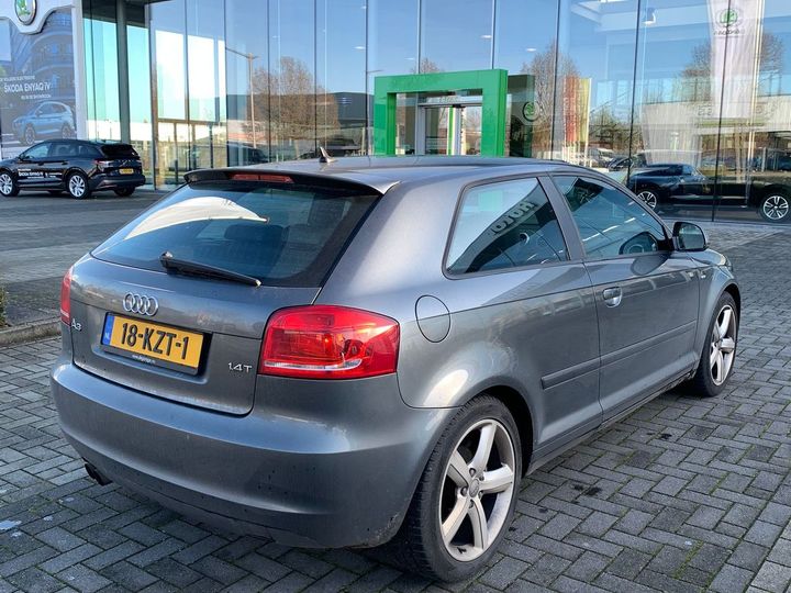 Photo 3 VIN: WAUZZZ8P8AA103145 - AUDI A3 