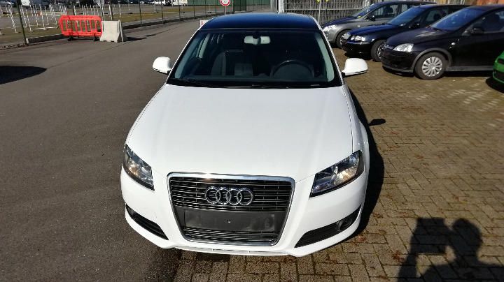 Photo 1 VIN: WAUZZZ8PXAA043966 - AUDI A3 SPORTBACK 