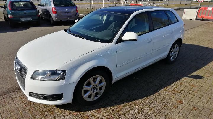 Photo 2 VIN: WAUZZZ8PXAA043966 - AUDI A3 SPORTBACK 