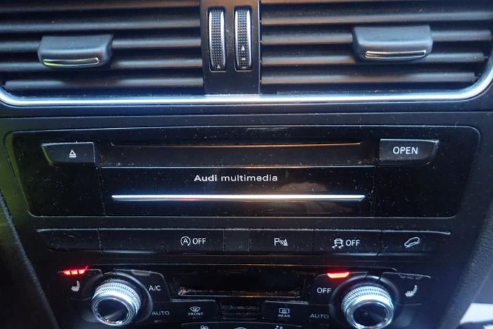 Photo 8 VIN: WAUZZZ8R3GA130683 - AUDI Q5 