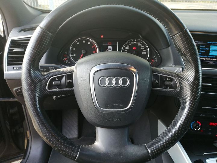 Photo 10 VIN: WAUZZZ8R4BA068705 - AUDI Q5 