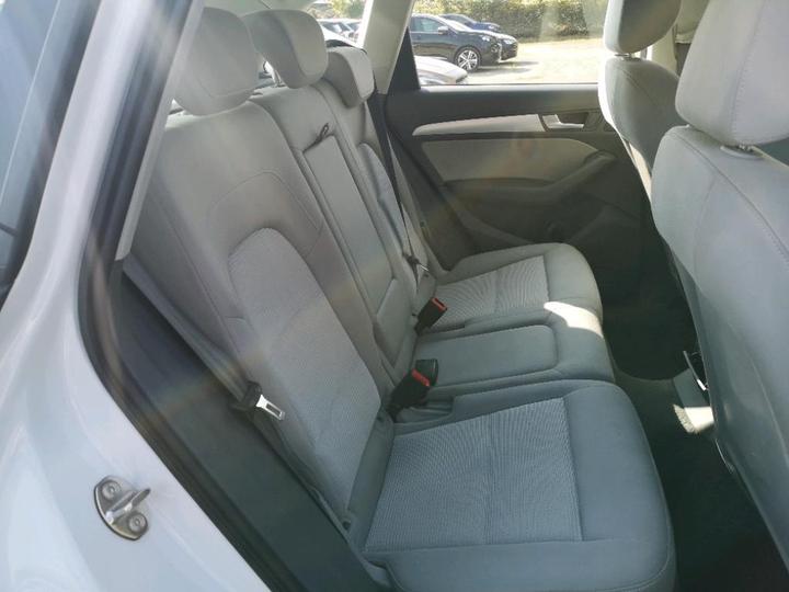 Photo 9 VIN: WAUZZZ8R7GA135658 - AUDI Q5 