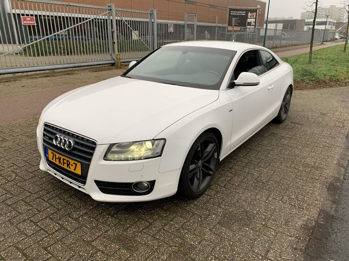 Photo 1 VIN: WAUZZZ8T49A042644 - AUDI A5 COUP 