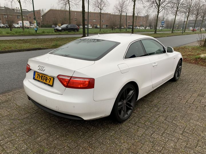 Photo 3 VIN: WAUZZZ8T49A042644 - AUDI A5 COUP 