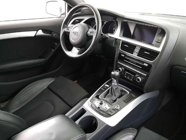 Photo 5 VIN: WAUZZZ8T7GA037144 - AUDI A5 