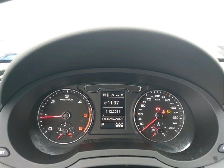 Photo 10 VIN: WAUZZZ8U0HR062690 - AUDI Q3 