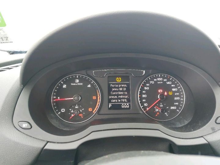 Photo 25 VIN: WAUZZZ8U0HR062690 - AUDI Q3 