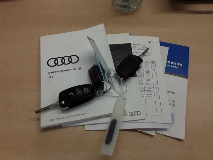 Photo 10 VIN: WAUZZZ8U2JR095101 - AUDI Q3 2.0 TDI 