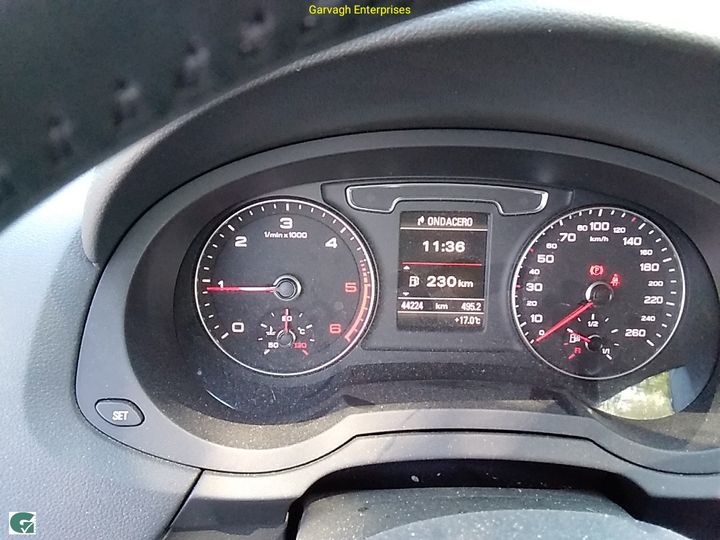 Photo 38 VIN: WAUZZZ8U4JR098937 - AUDI Q3 