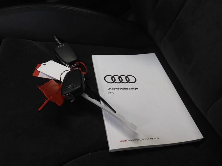 Photo 16 VIN: WAUZZZ8U5JR028847 - AUDI Q3 