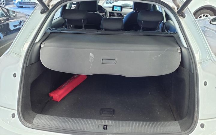 Photo 23 VIN: WAUZZZ8U5JR083864 - AUDI Q3 