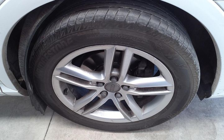 Photo 11 VIN: WAUZZZ8U5JR083864 - AUDI Q3 