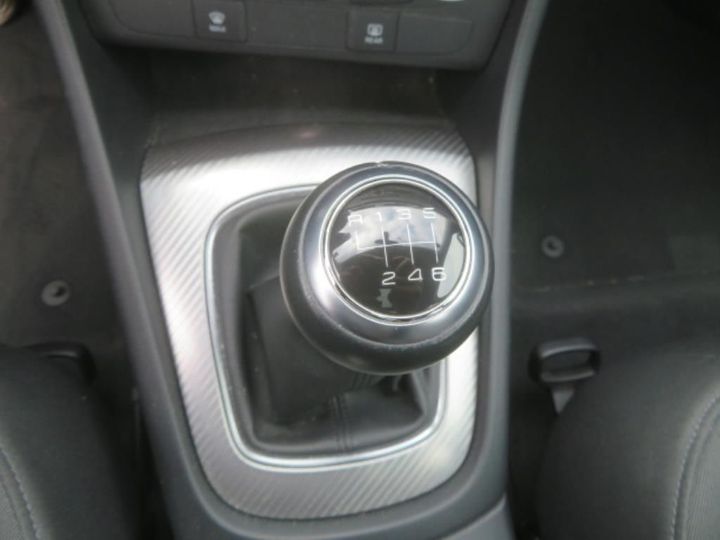 Photo 15 VIN: WAUZZZ8U6JR075210 - AUDI Q3 