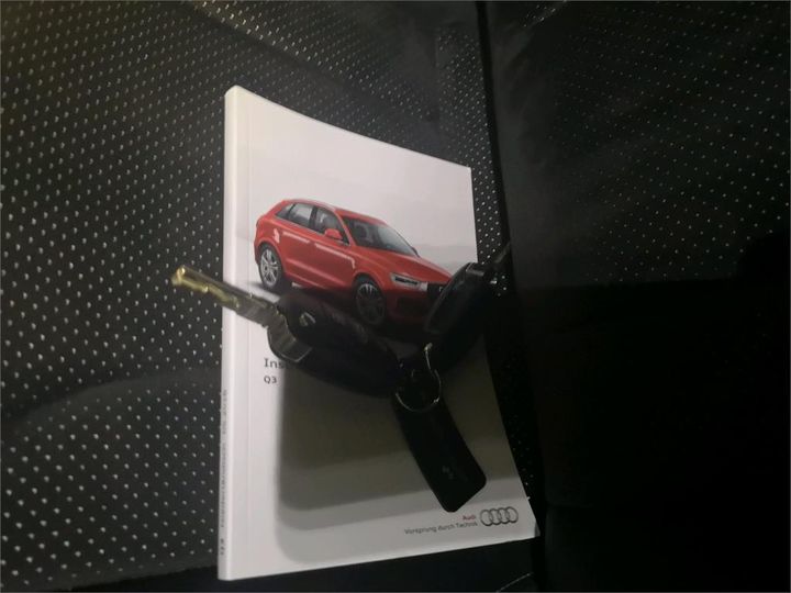 Photo 14 VIN: WAUZZZ8U7HR037723 - AUDI Q3 