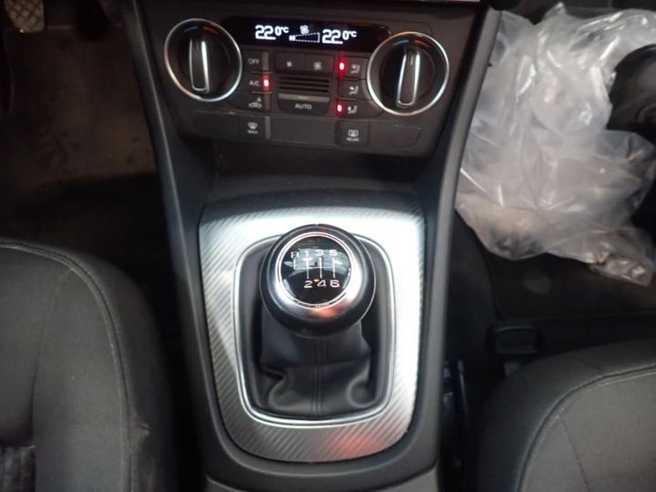 Photo 9 VIN: WAUZZZ8U7HR041528 - AUDI Q3 