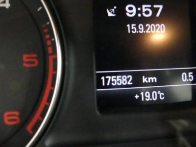 Photo 11 VIN: WAUZZZ8U7HR060399 - AUDI Q3 DIESEL - 2015 