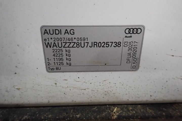 Photo 7 VIN: WAUZZZ8U7JR025738 - AUDI Q3 