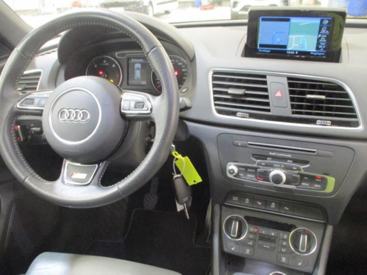 Photo 10 VIN: WAUZZZ8UXJR080779 - AUDI Q3 