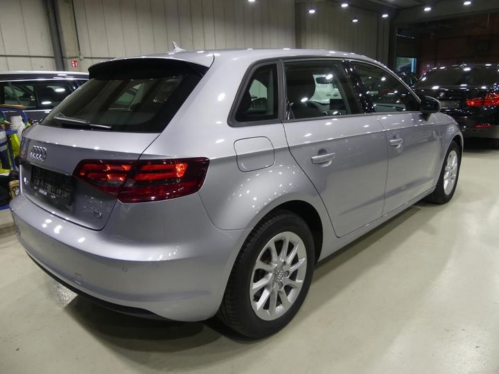 Photo 2 VIN: WAUZZZ8V0GA174525 - AUDI A3 SPORTBACK 