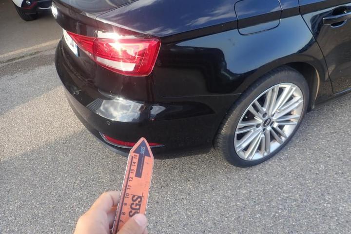 Photo 18 VIN: WAUZZZ8V0H1043015 - AUDI A3 BERLINE 