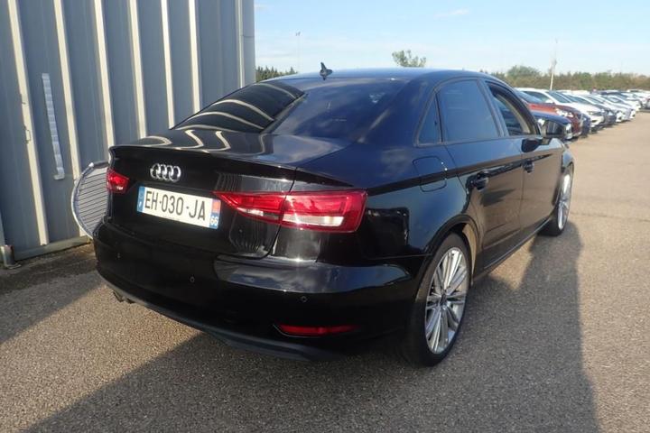 Photo 2 VIN: WAUZZZ8V0H1043015 - AUDI A3 BERLINE 