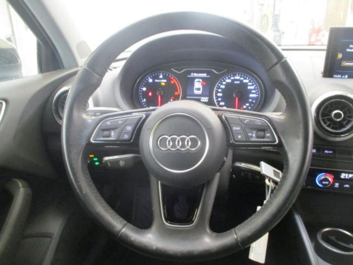 Photo 8 VIN: WAUZZZ8V0H1052295 - AUDI A3 BERLINE 