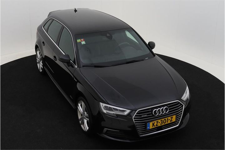 Photo 2 VIN: WAUZZZ8V0HA083546 - AUDI A3 SPORTBACK 