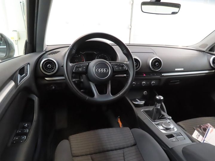 Photo 8 VIN: WAUZZZ8V0HA084633 - AUDI A3 SPORTBACK 