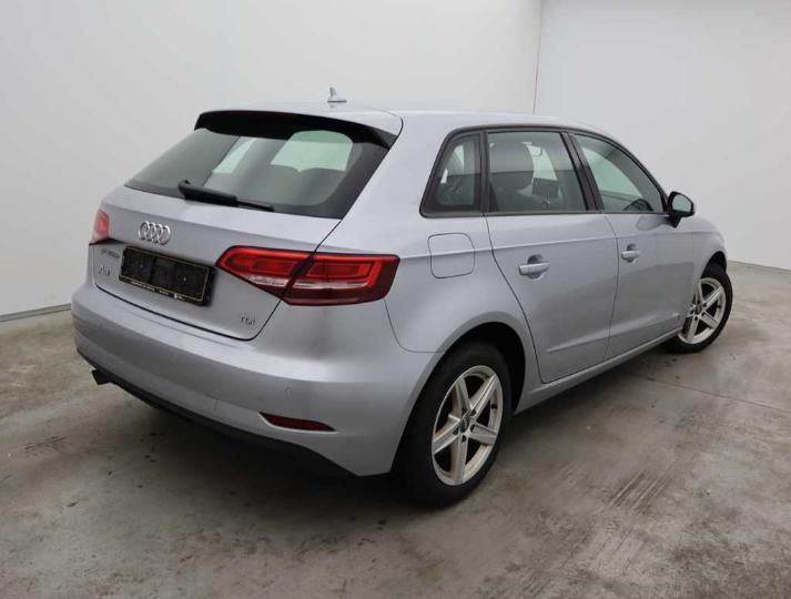 Photo 2 VIN: WAUZZZ8V0HA132714 - AUDI A3 SB FL&#3916 