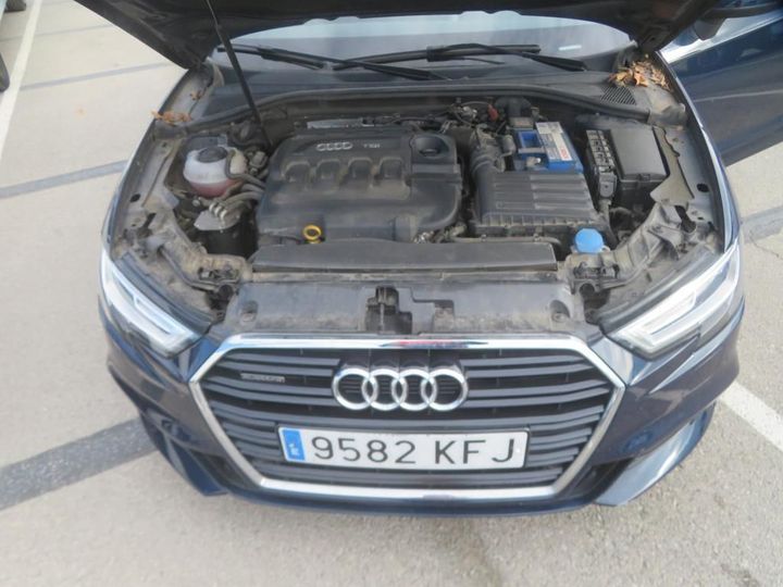 Photo 27 VIN: WAUZZZ8V0JA033364 - AUDI A3 