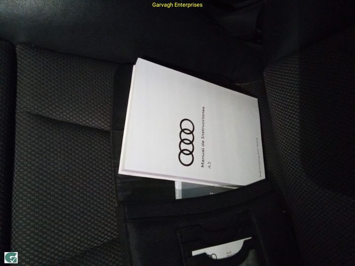 Photo 2 VIN: WAUZZZ8V0JA042713 - AUDI A3 