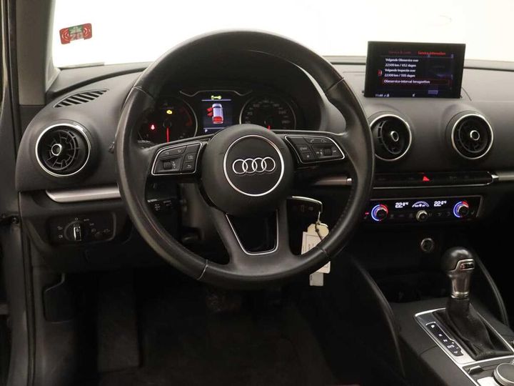 Photo 15 VIN: WAUZZZ8V0JA105793 - AUDI A3 